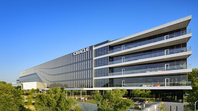 Oracle: Capitalizing On Hyperscalers And AI