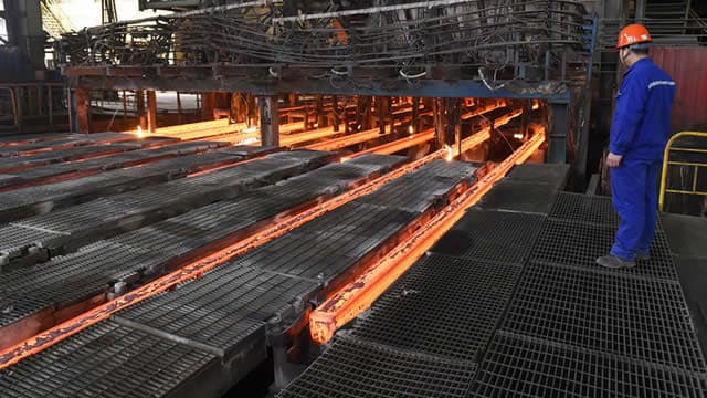 3 Steel Stocks to Gain Strength as Tariffs Reshape the Market