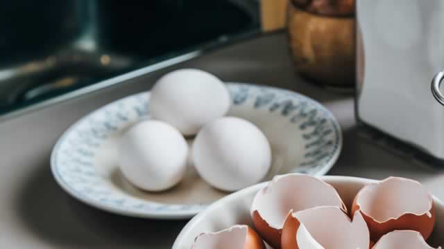Vital Farms: A Hold Until The Growth Slowdown Is Resolved