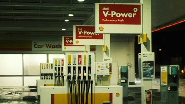 Shell's decision on Phase 2 of LNG Canada will depend on other opportunities, exec says