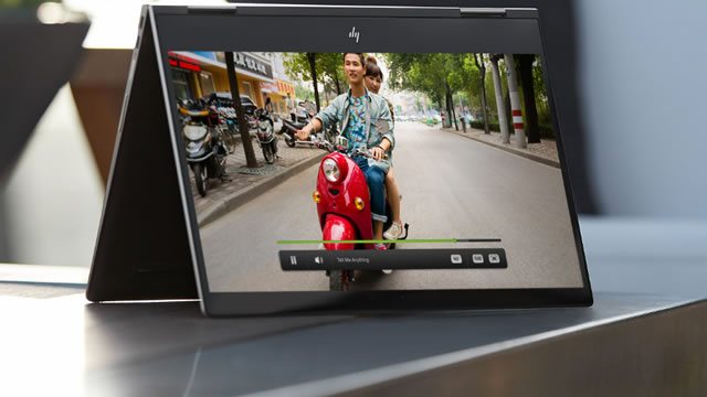 HP Cuts Earnings Outlook as Tariffs Lift Costs. CEO Expects ‘Targeted Price Increases.