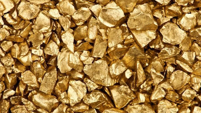 Golden Cross Glitter: Newmont Q1 Earnings Loom As Technicals Shine