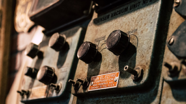 Analysts Are Bullish on These 3 Laser Tech Companies