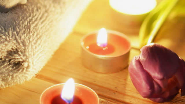 Bath & Body Works is ready to go international after a bruising year saw its stock fall 40%