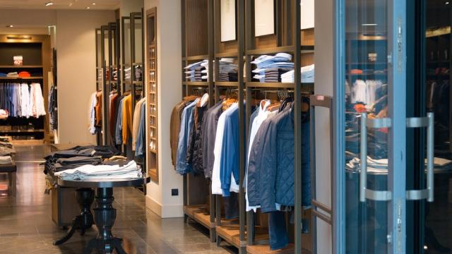 American Eagle Outfitters: Back On Track For Growth