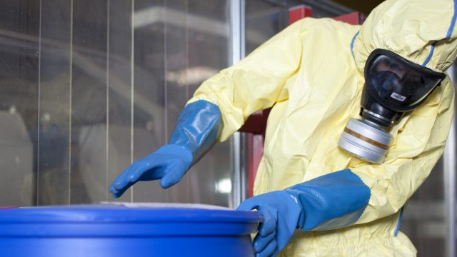 LyondellBasell Keeps Raising Its Dividend While Everyone Walks Away