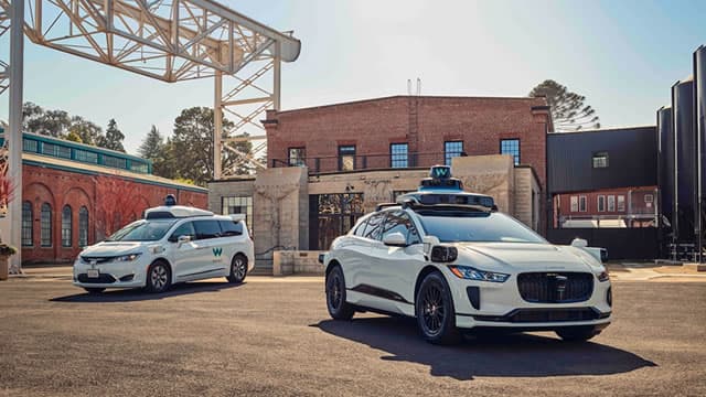 Waymo begins testing robotaxis on LA freeways