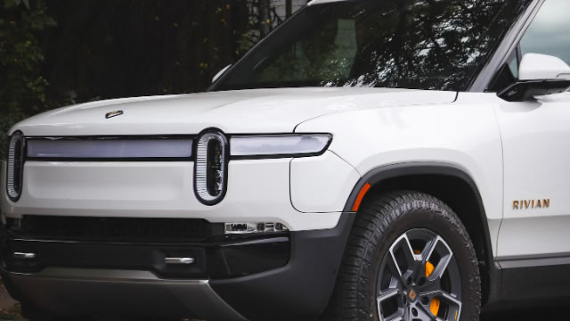 Rivian Stock Below $20: Charging Up or in the Breakdown Lane?