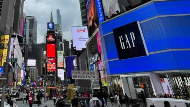 Jim Cramer Likes Gap Stock