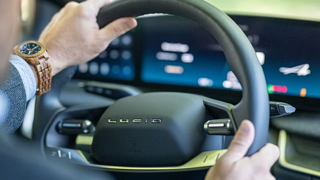 Lucid stock trading volume hits 5-month high; Buy signal or false alarm?