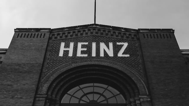 Kraft Heinz to eliminate artificial food dyes amid government pressure