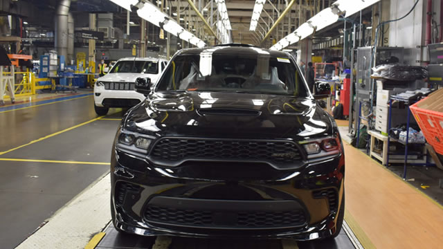 Stellantis Swings to First-Half Loss as Tariffs Bite Jeep Maker