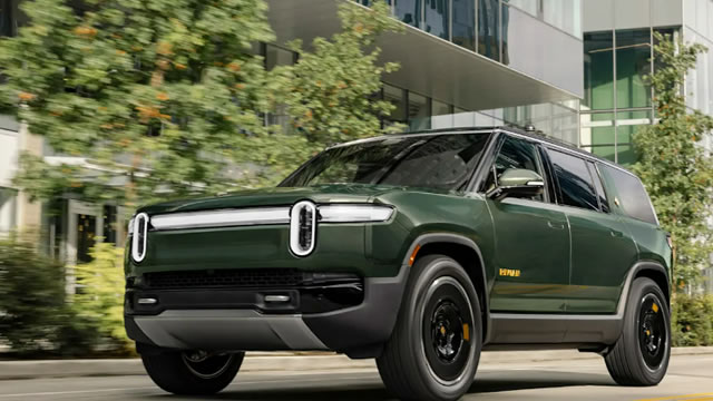 Rivian Stock Faces 'Murky Macro Backdrop,' Tariff Concerns: Analysts Cautious Ahead Of R2 Launch