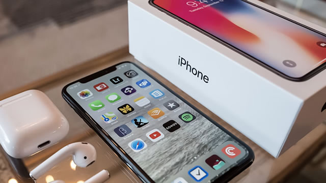 Trump Threatens Apple With 25% Tariff Unless It Starts Making iPhones In The U.S.