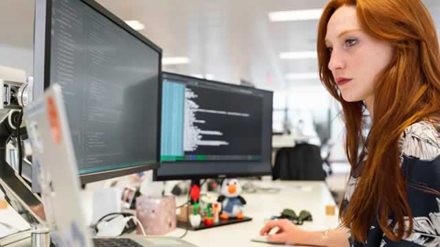 Trade Tracker: Stephanie Link buys Vertiv