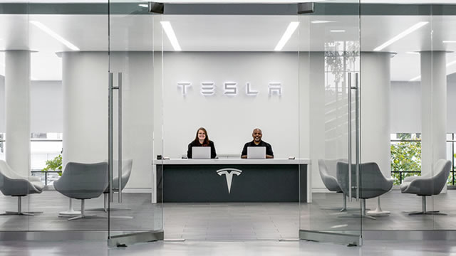 Tesla cancels $16,000 Cybertruck range extender after delays