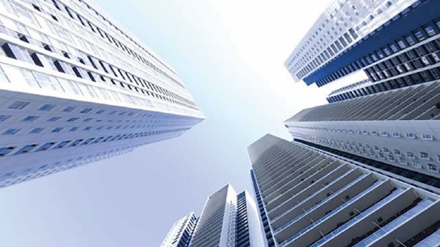 5 Stocks I'm Buying As The Economy Dims And Dividends Shine