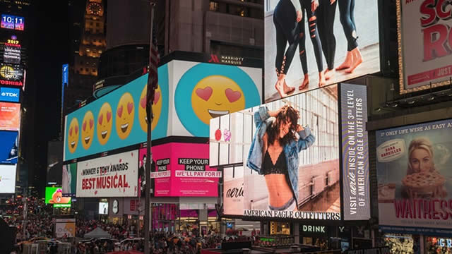 Interpublic beats quarterly revenue estimates on steady demand across divisions