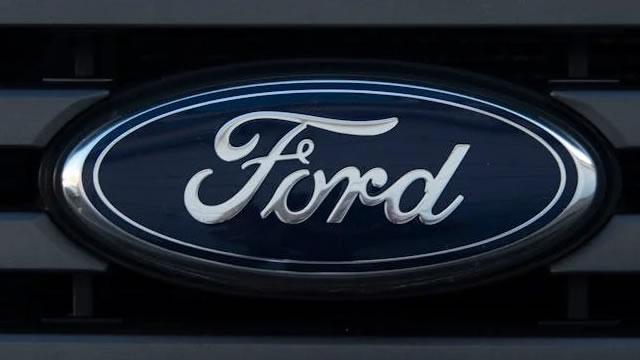 Ford Stock Falls on Weak Earnings Outlook