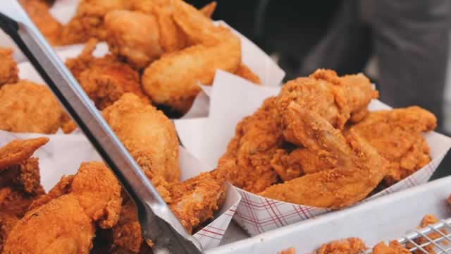 Analyst Calls Wingstop A Top QSR Growth Story As AI Kitchen Sizzles And Tenders Drive Record Guests