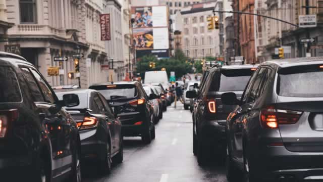 Options Corner: CVNA Price Target Hike