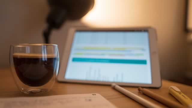 Cognizant Technology's Strategic Shift: Navigating AI, Healthcare Growth, And Legacy Risks