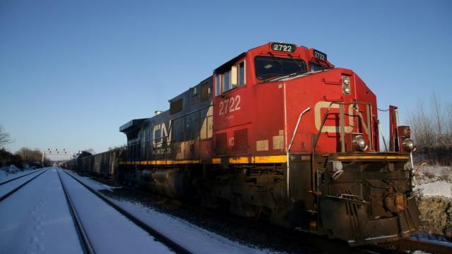 Canada moves to push back start date for possible rail strike