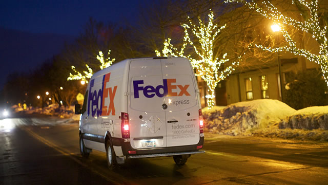 FedEx expected to miss earnings estimates amid weaker international demand, UBS says