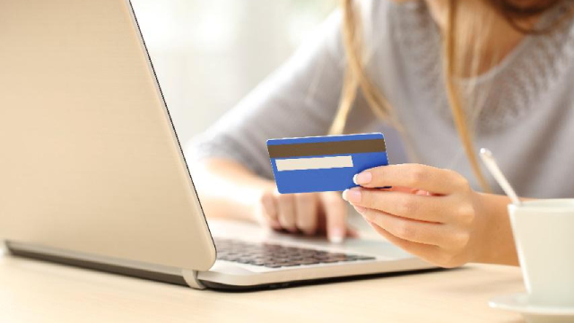 Stephanie Link: 'Amazon's Market Share is Soaring' – Insights On Amazon, Palo Alto Networks, Target & Nextera Energy