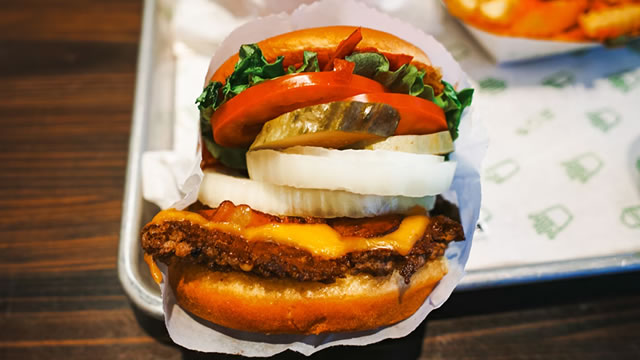 Shake Shack: Traffic Needs To Improve Before I Buy