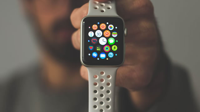 Apple stock under pressure: Will AI glasses make a difference?