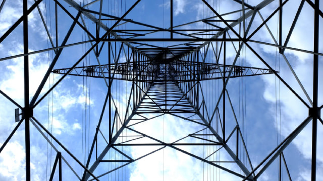 FuelCell Energy lays off 22% of staff, to cut annual expenses by 30%