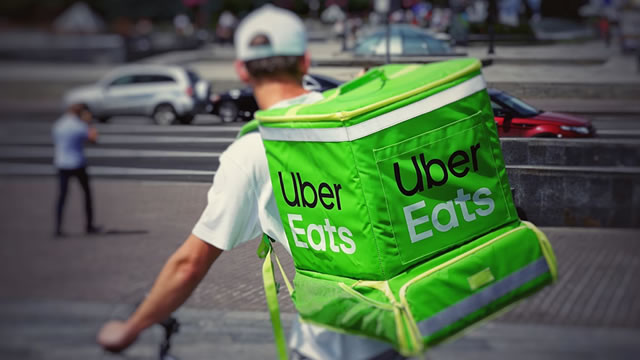 Uber in Talks With Travis Kalanick to Fund Self-Driving Car Deal