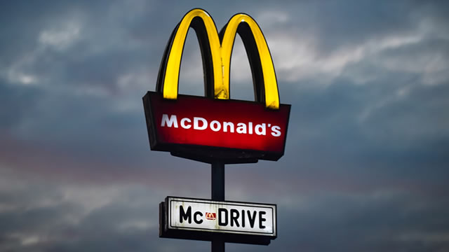McDonald's Stock Rises 1% After Key Trading Signal
