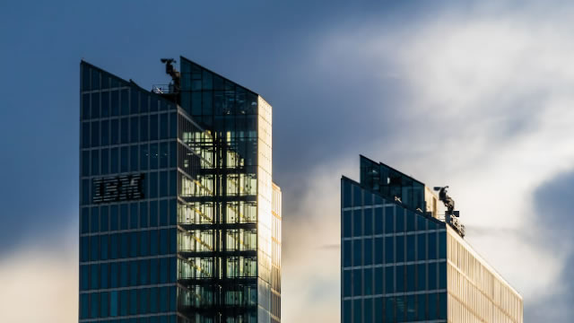 IBM Up 10 Days in a Row: What's Driving the Winning Streak?