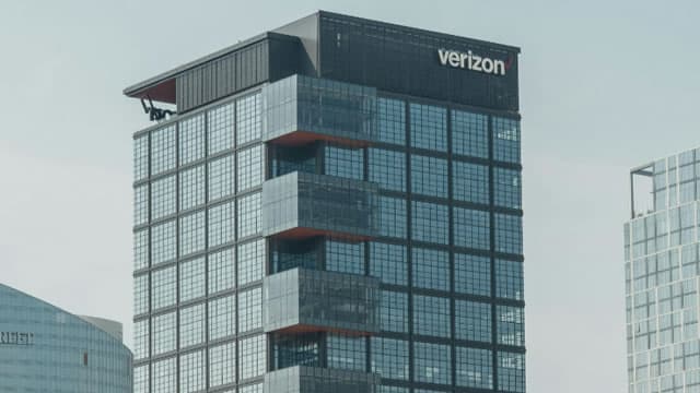 Verizon Calling With 6.75% Yield