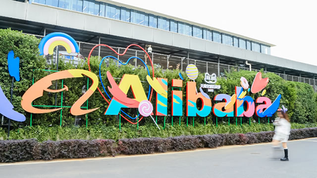 Alibaba-backed Moonshot releases new Kimi AI model that beats ChatGPT, Claude in coding — and it costs less