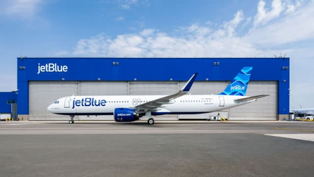 JetBlue Seeks Partnerships to Compete With Larger Airlines