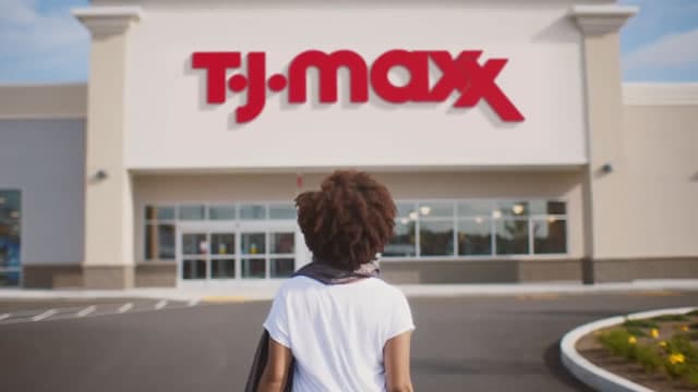 Dow Dips Over 100 Points; TJX Earnings Top Views