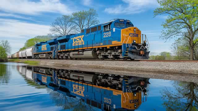 Making more things in America will be better for CSX, says CEO Joe Hinrichs