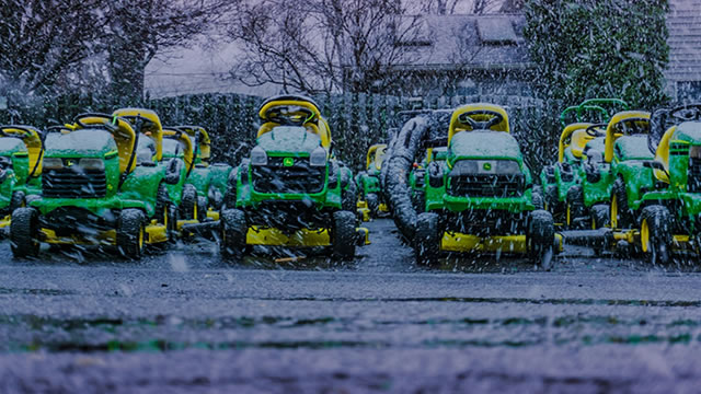 Deere & Company Q2 Preview: Don't Rush To Buy