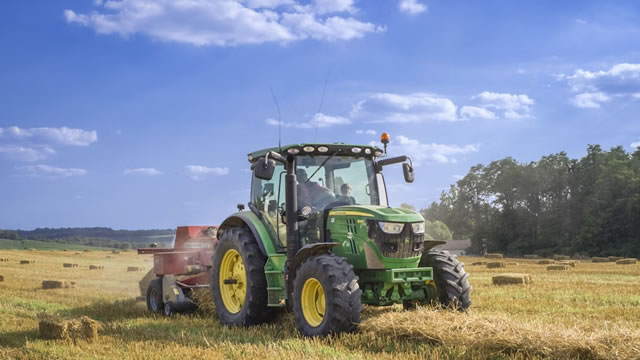 Deere's Plans for Offsetting $500 Million in Tariff Costs