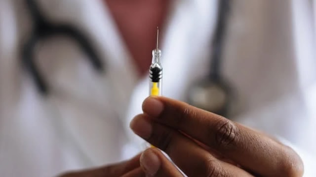 Trump officials to link child deaths to covid shots, according to reports