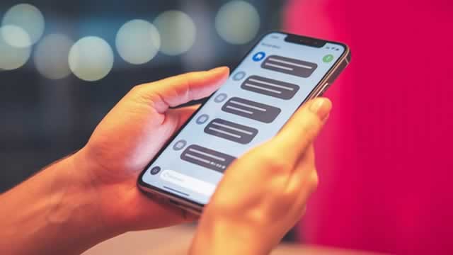 Stock Market Today: S&P 500, Dow Futures Rise As Investors Await Delayed Data—Oracle, Credo Technology, Ford Motor In Focus