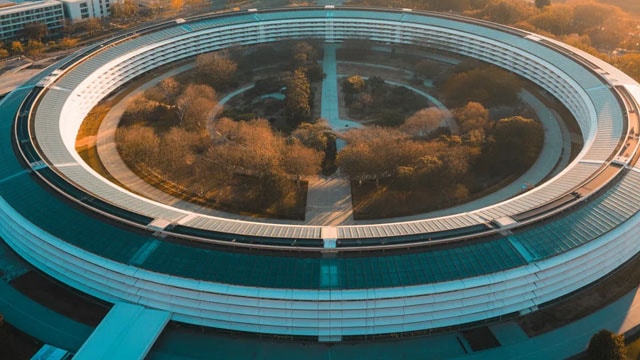 Apple's AI Hardware Blitz Could Send The Stock 33% Higher, Says Wedbush's Dan Ives