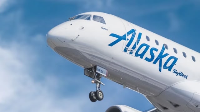 Alaska Airlines' New Loyalty Program Lets Members Choose How to Earn Points—Here's Why That Matters