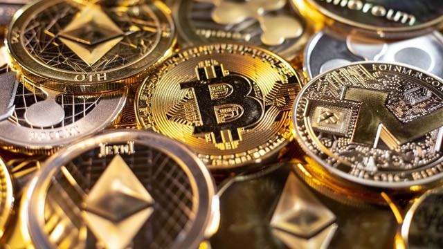 Analyst sets Strategy stock price target as Bitcoin soars