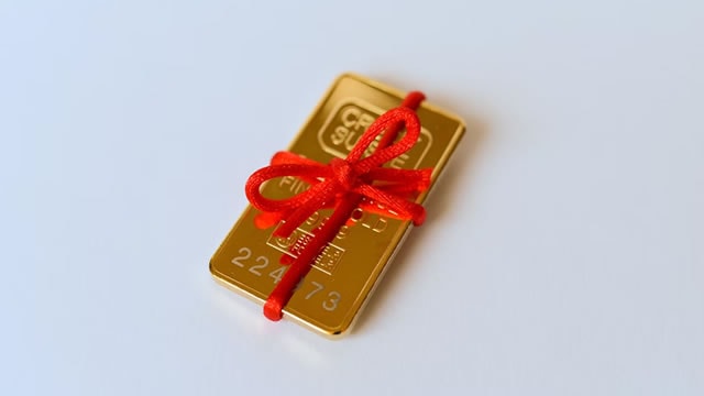 Newmont Fourth-Quarter Profit, Sales Climb Amid Surging Gold Prices