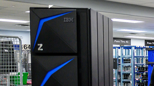 IBM results beat expectations as the company pushes up full-year guidance