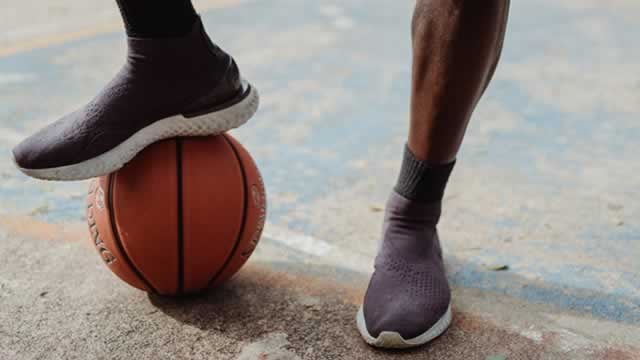 Deckers First-Quarter Sales Rise as Hoka's Growth Continues